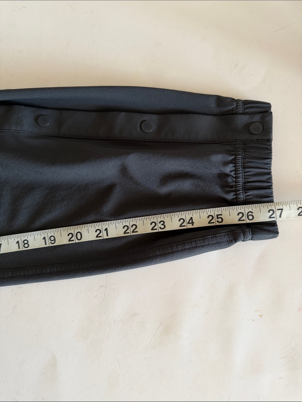 Lululemon Tear-Away Full Snap Button Mid-rise Track Jogger Pants size 4 - Picture 9 of 11